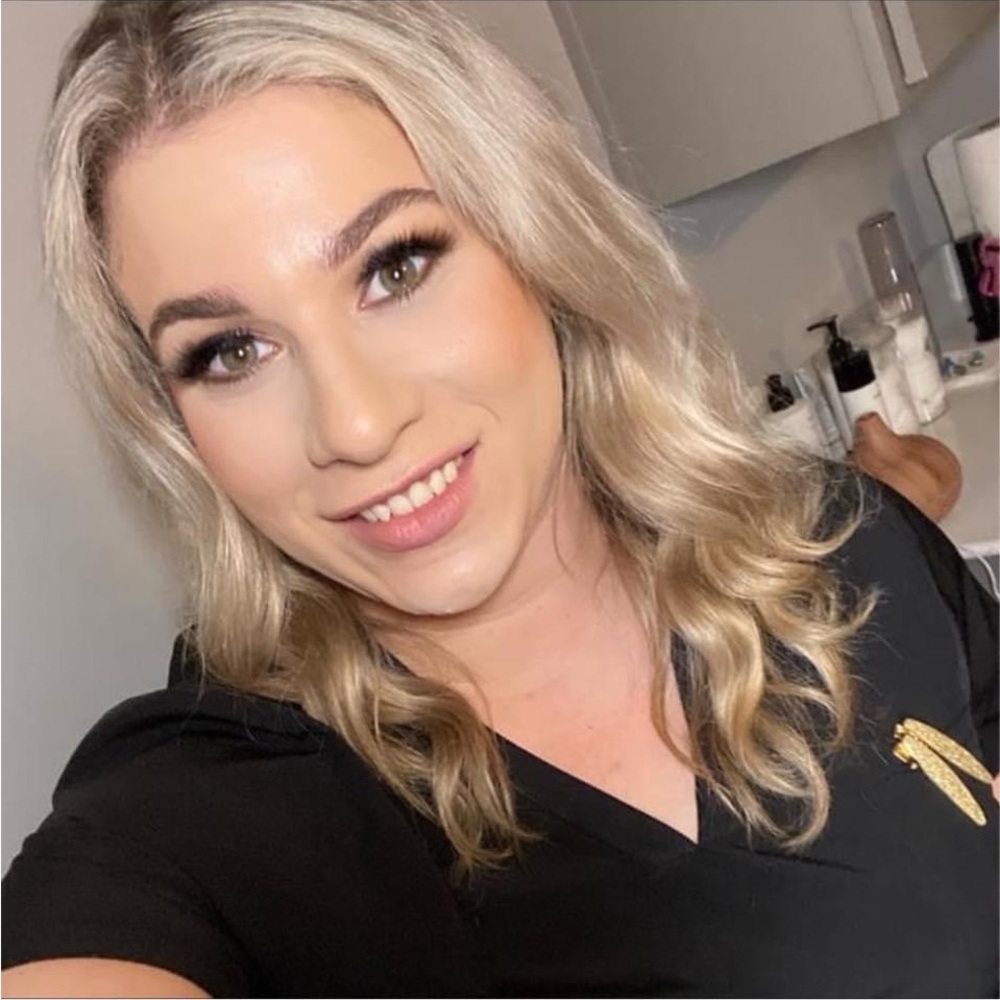 Meet your Posher, Jennie